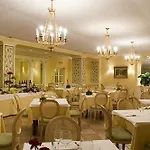 Hotell Tuder 3*