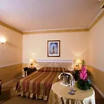 Tuder 3* Todi