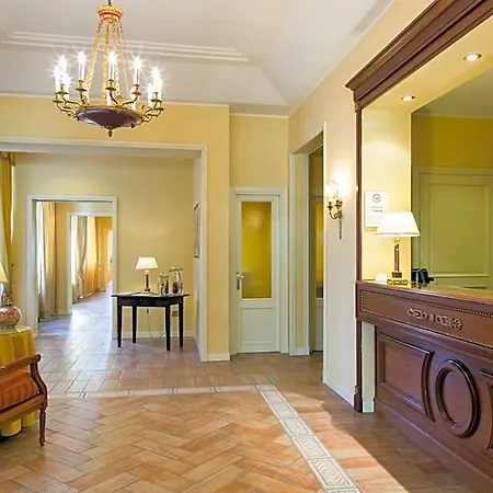 Hotell Tuder 3*