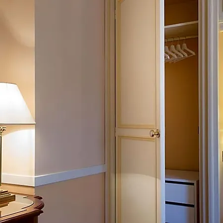 Hotell Tuder Todi
