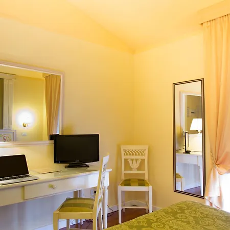 Tuder Hotel