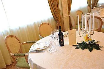 Hotel Tuder 3*