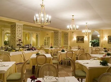 Hotel Tuder 3*