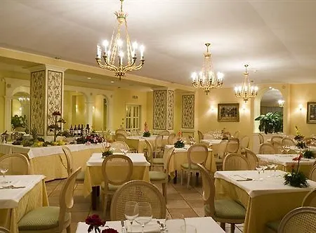Hotel Tuder 3*